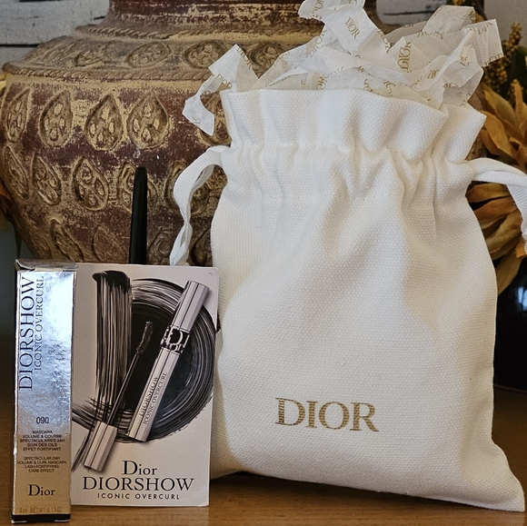 DIOR Bundle : Diorshow Iconic Overcurl Mascara Mini, Dior Drawstring  NIB - Picture 1 of 8